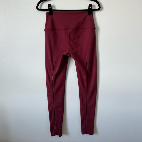 Alo High Waisted Dash Legging - Picture 5 of 7